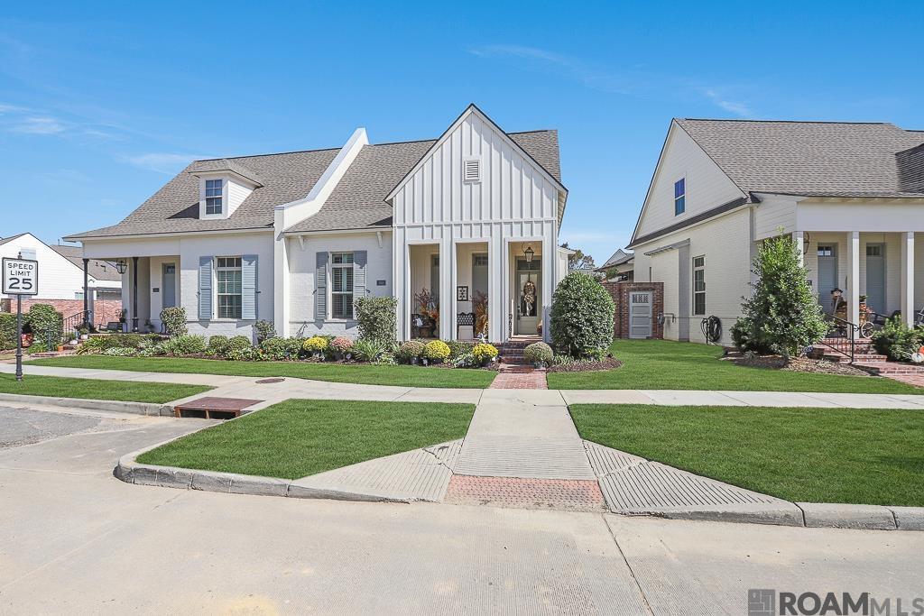13221 Magnolia Square Dr