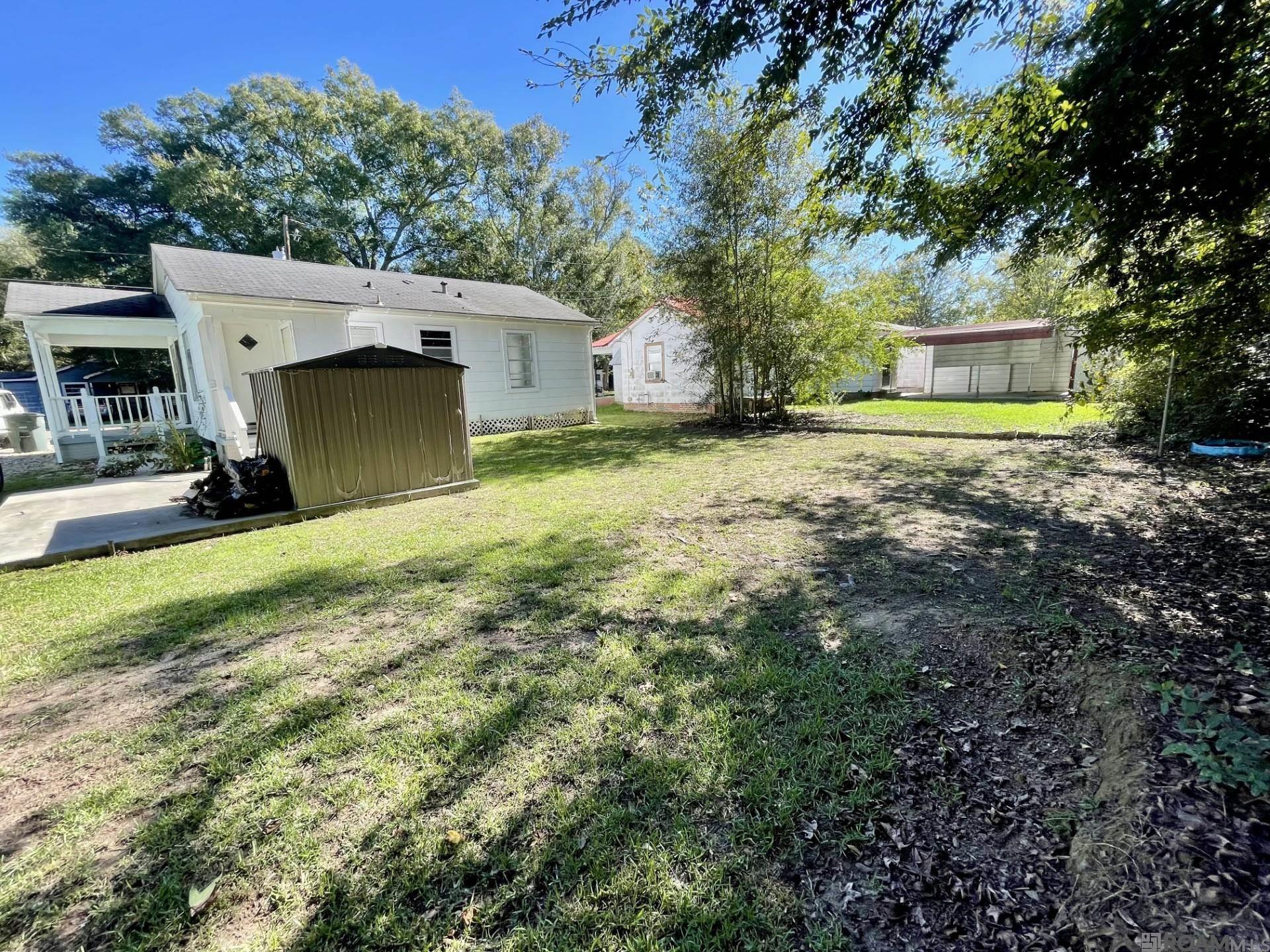 1117 Carolyn Ave
