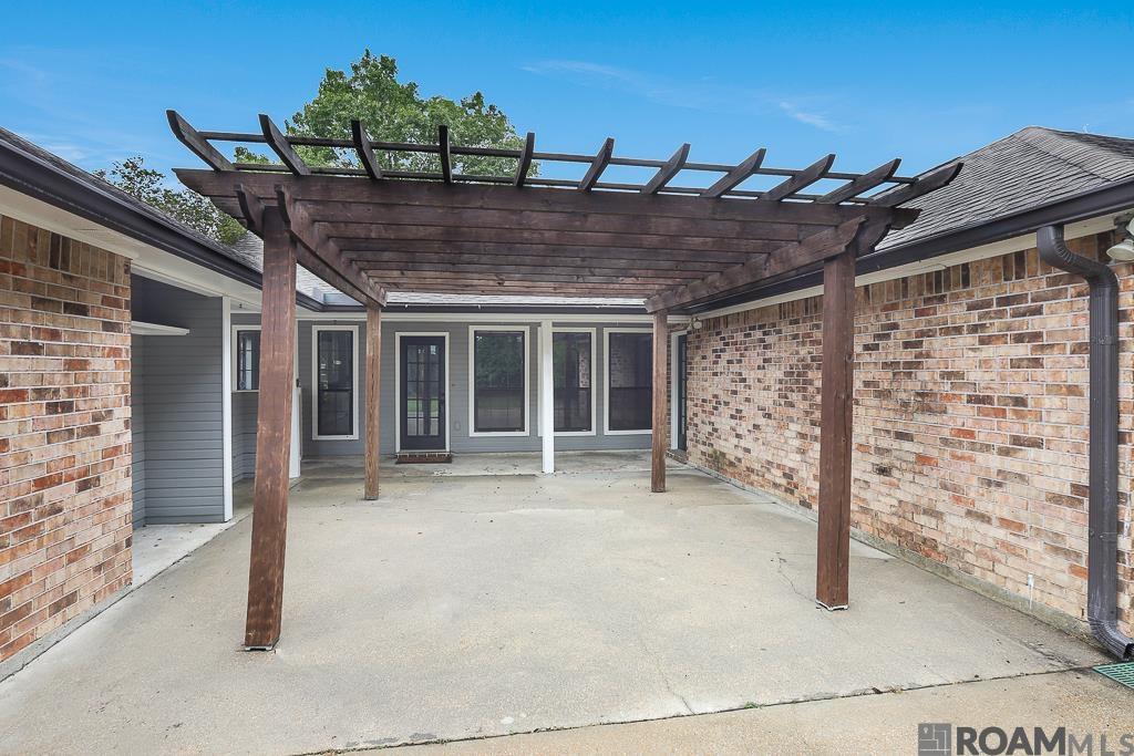 8147 John Newcombe Ave