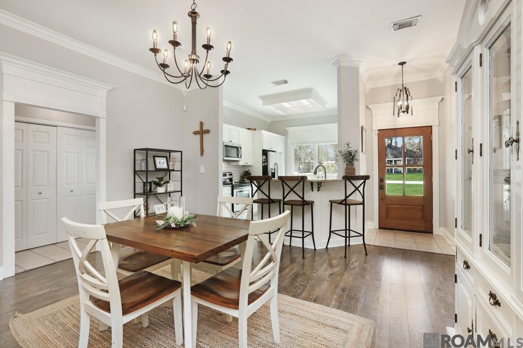 7575 Hickory Ridge Dr