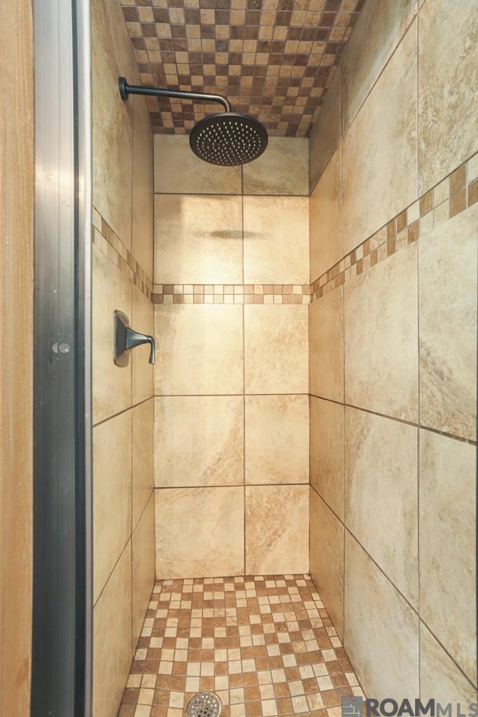 7575 Hickory Ridge Dr