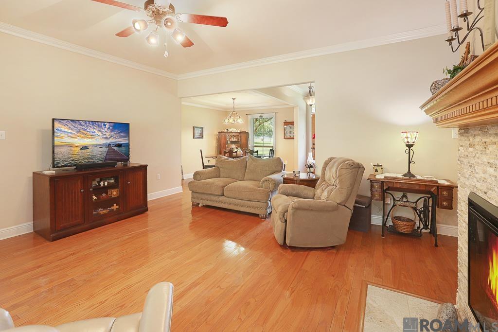 24645 Rolling Meadow