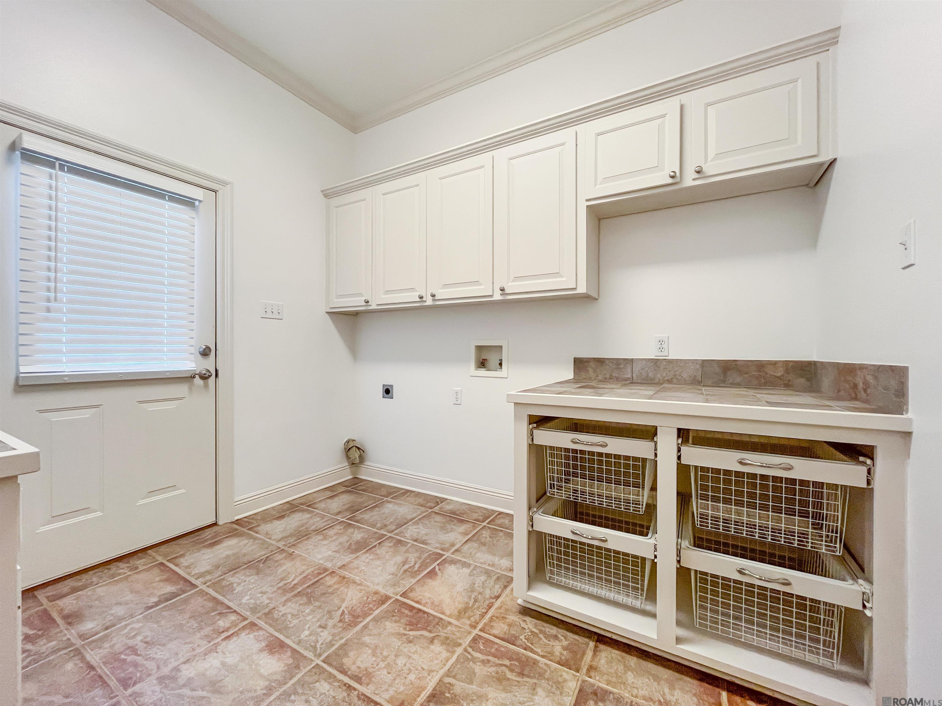 8180 Beechwood