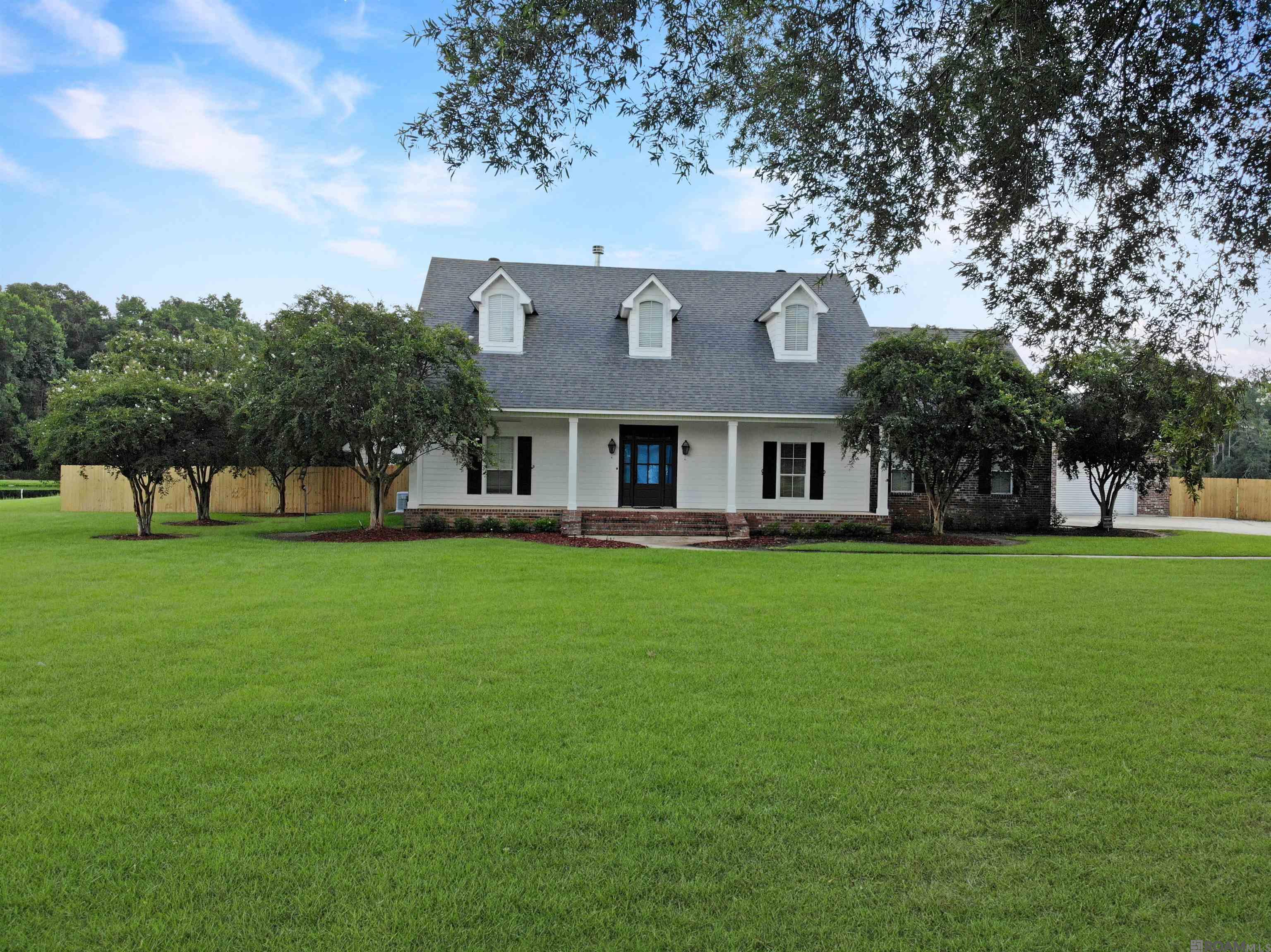 8180 Beechwood