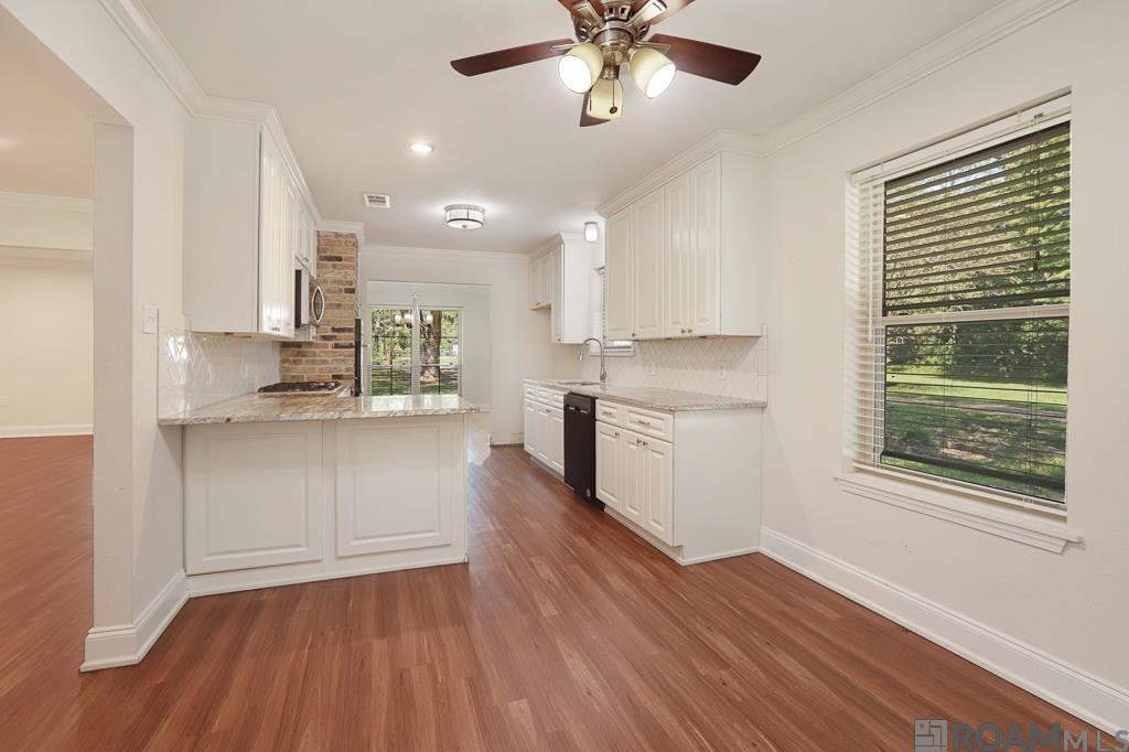 29398 Magnolia Dr