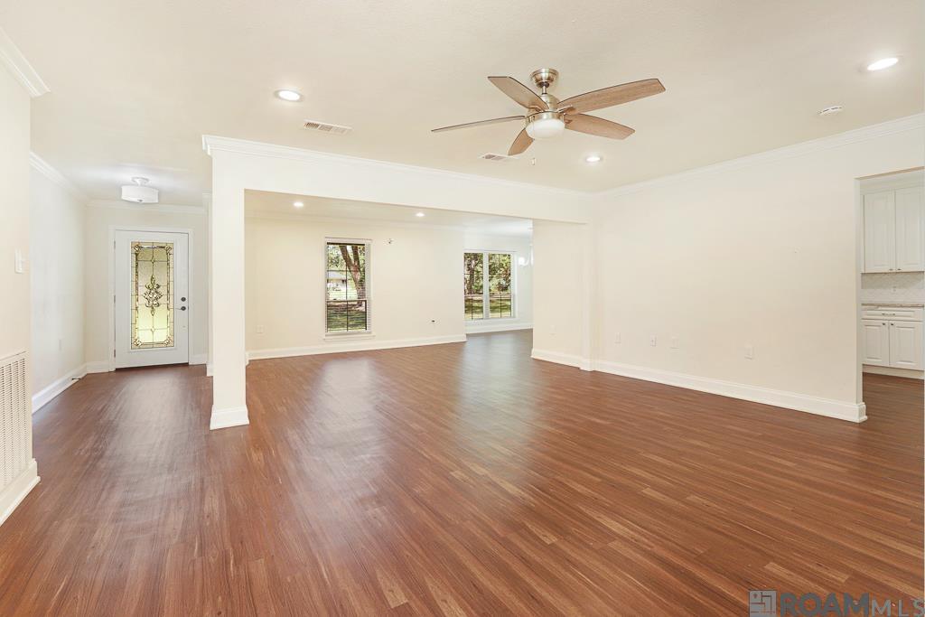 29398 Magnolia Dr