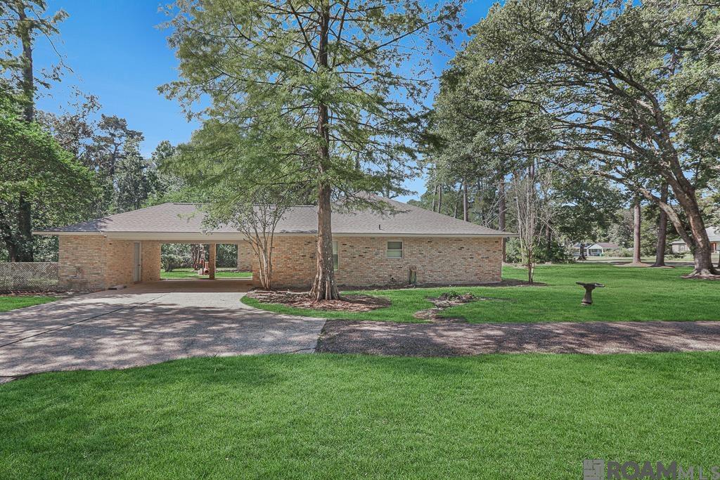 29398 Magnolia Dr