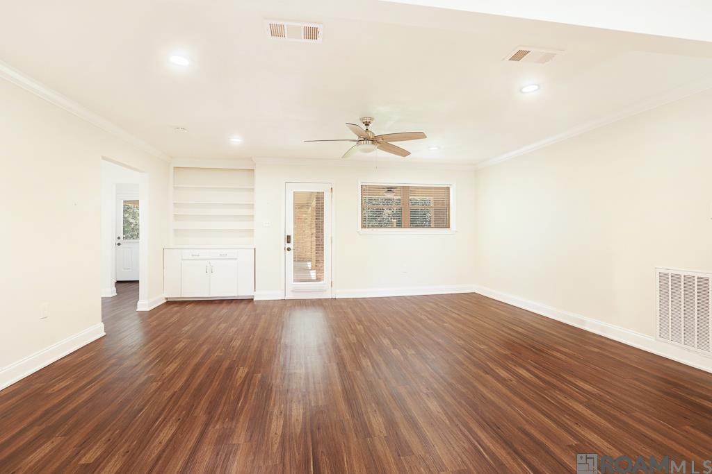 29398 Magnolia Dr
