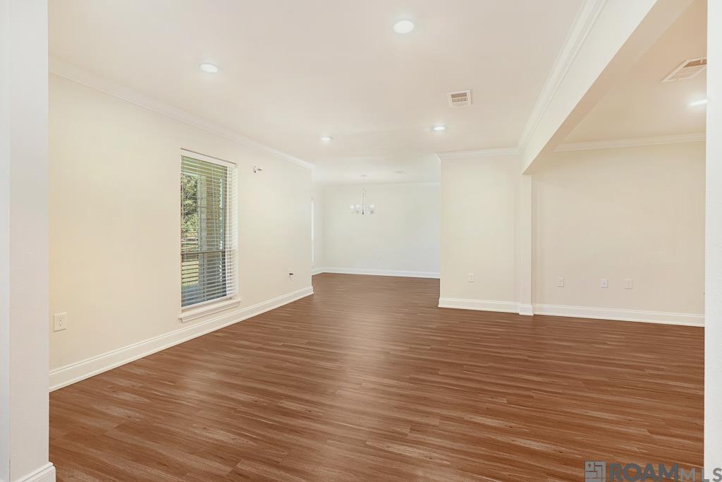 29398 Magnolia Dr