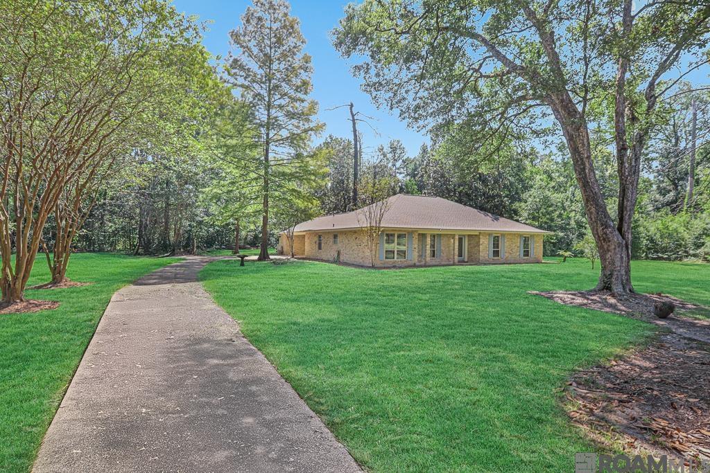 29398 Magnolia Dr