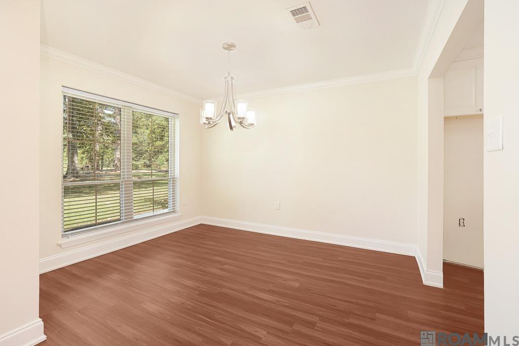 29398 Magnolia Dr