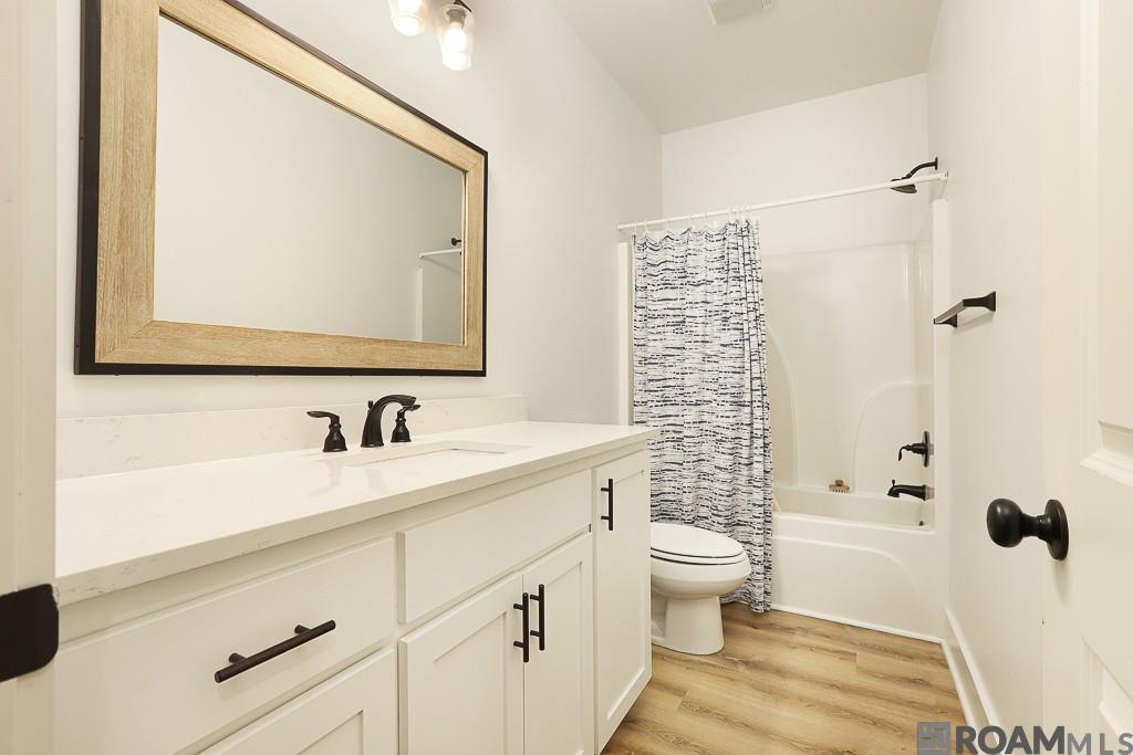 8065 Lockhart Rd # 4D Unit: #4D