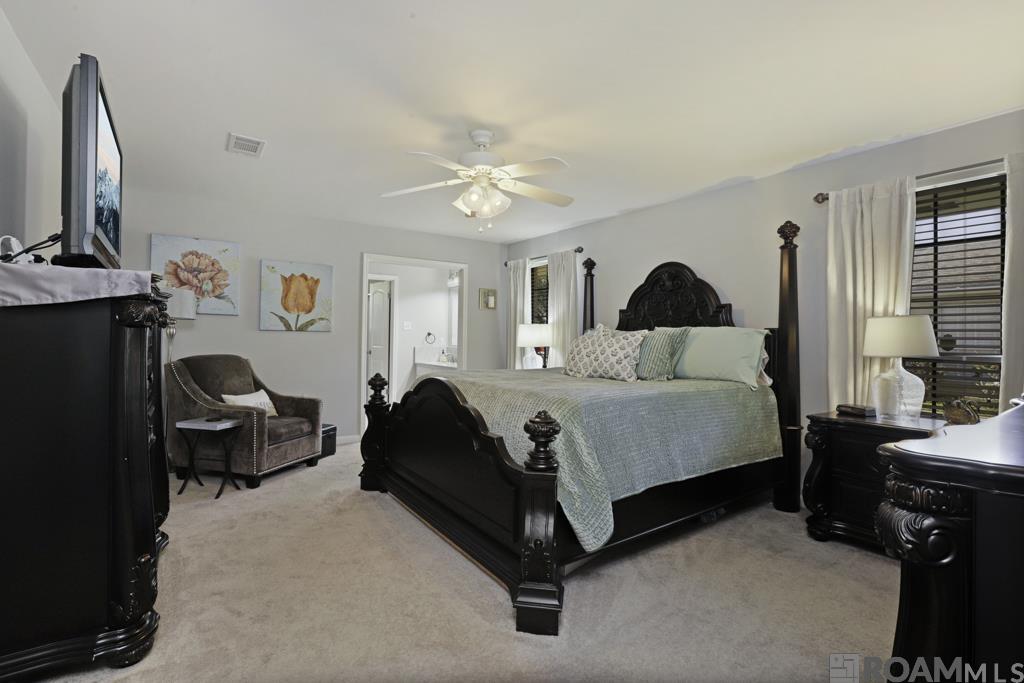 11907 Lake Sherwood Ave