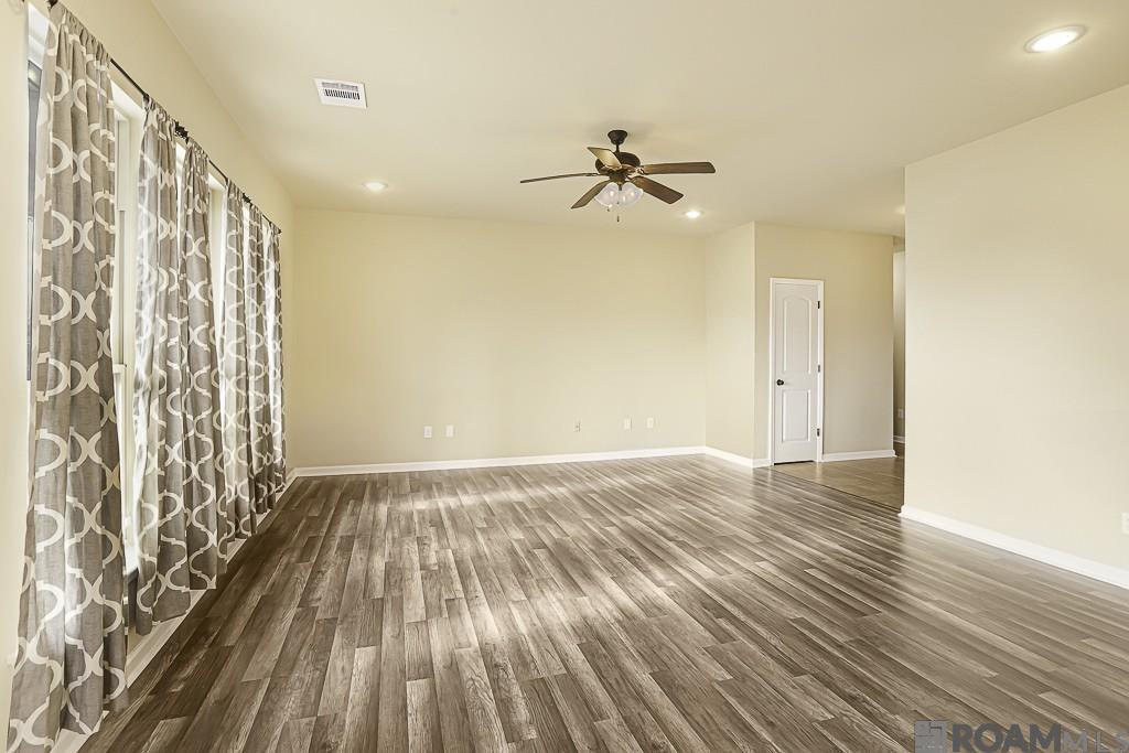 9150 Millikens Bend