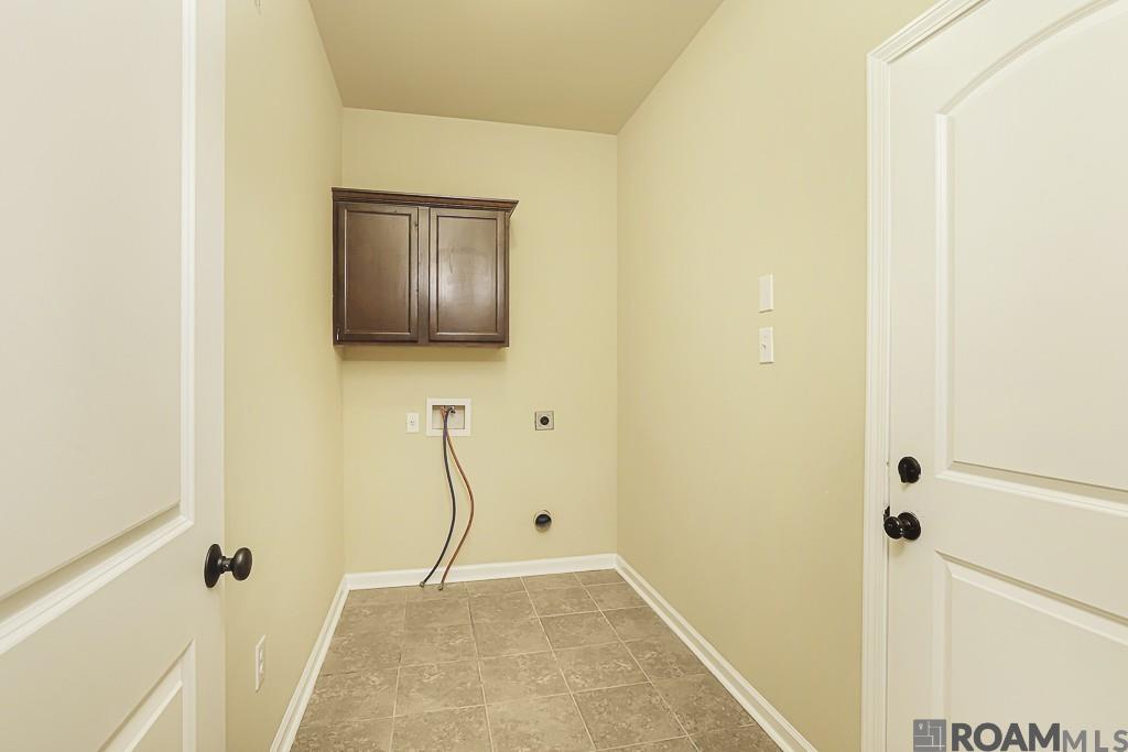 9150 Millikens Bend