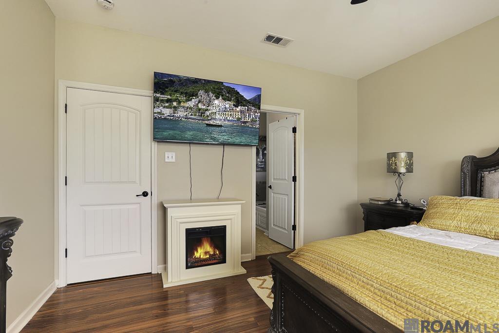 28319 Lake Sabine Dr