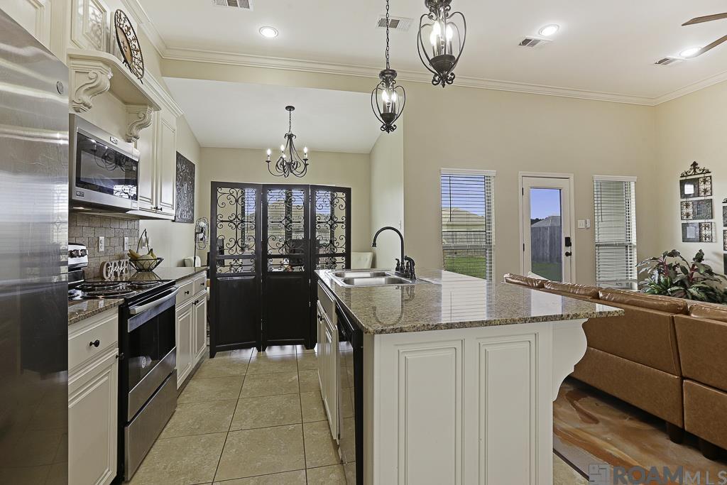 28319 Lake Sabine Dr