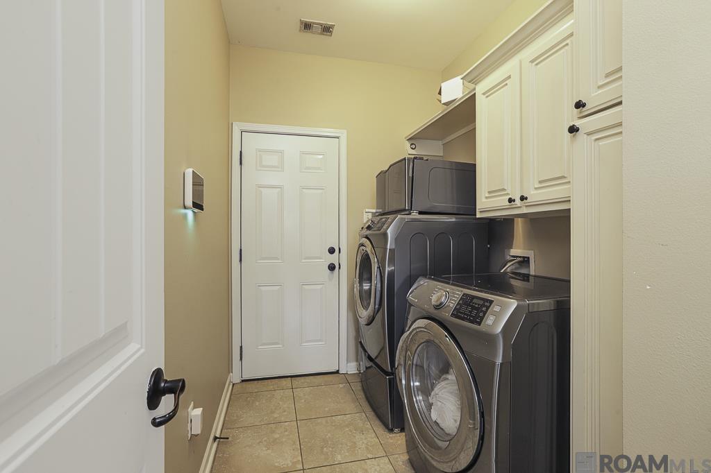 28319 Lake Sabine Dr