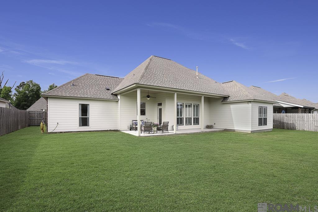 7323 Bessie Dr