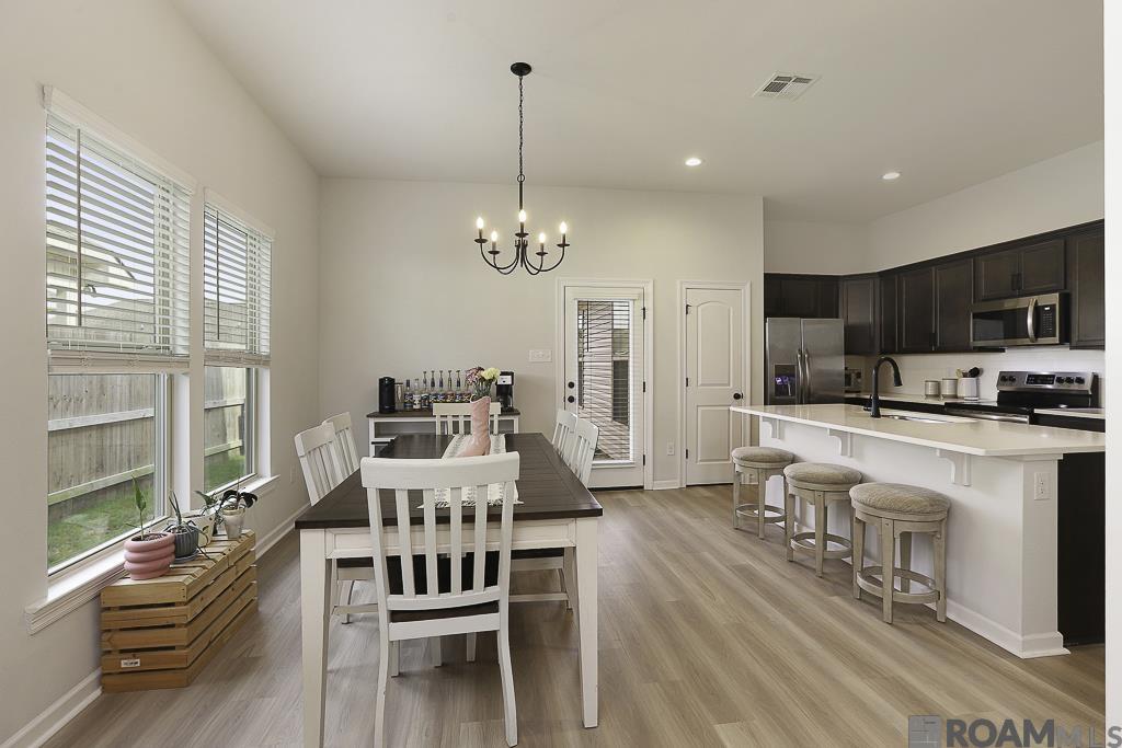 9715 Magical Ln