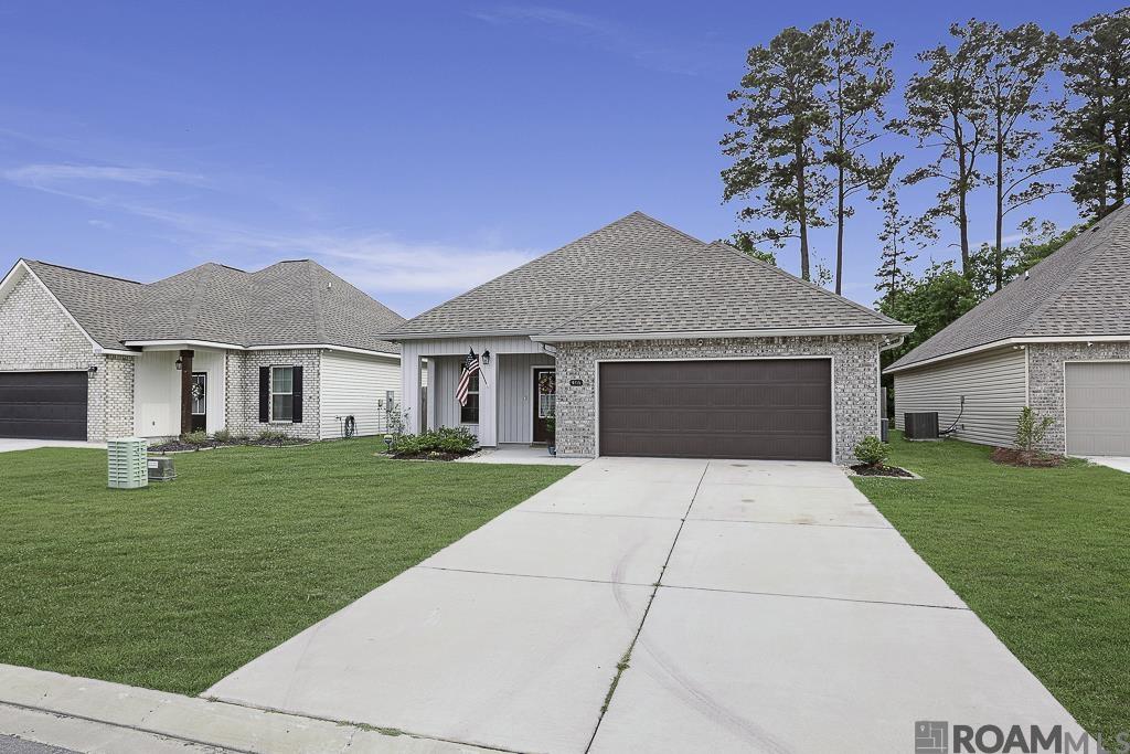 9715 Magical Ln