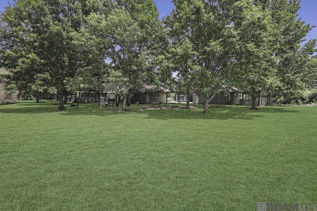 8567 Pin Oak Dr