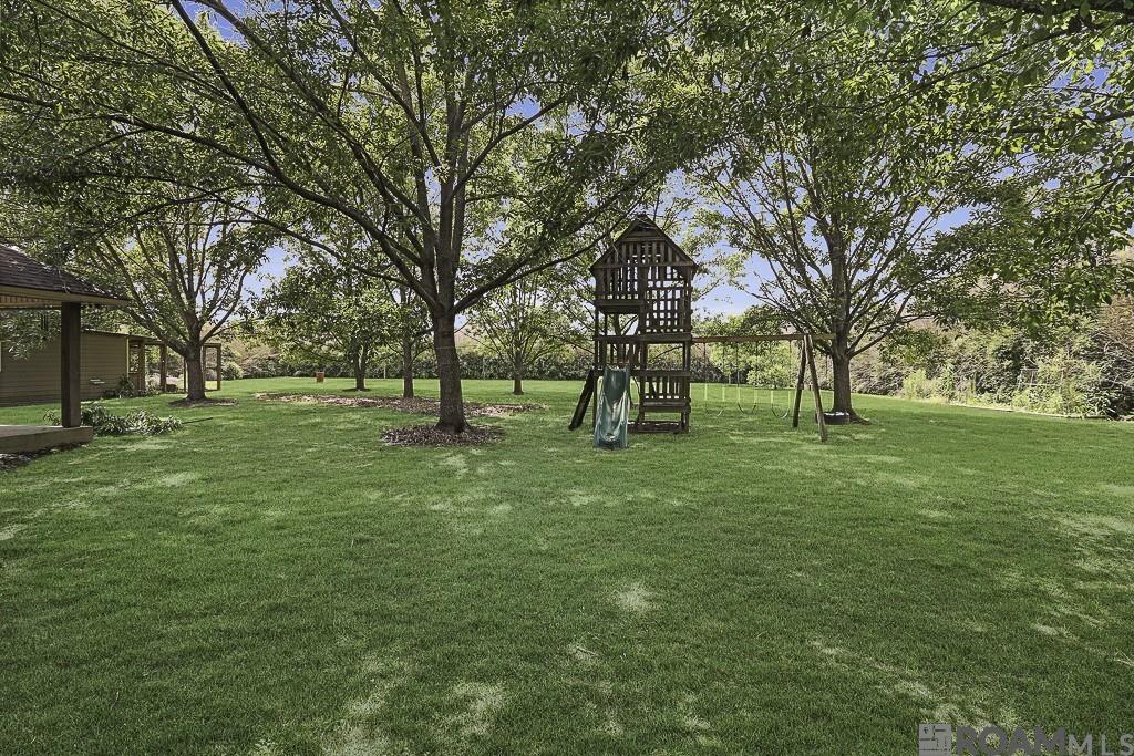 8567 Pin Oak Dr