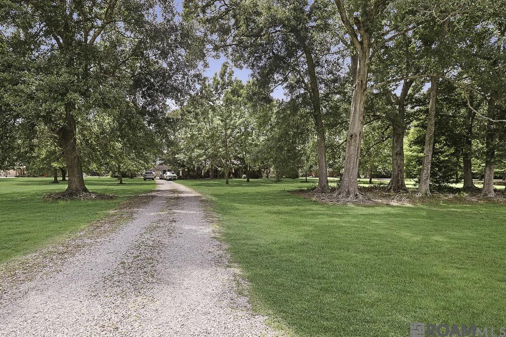8567 Pin Oak Dr