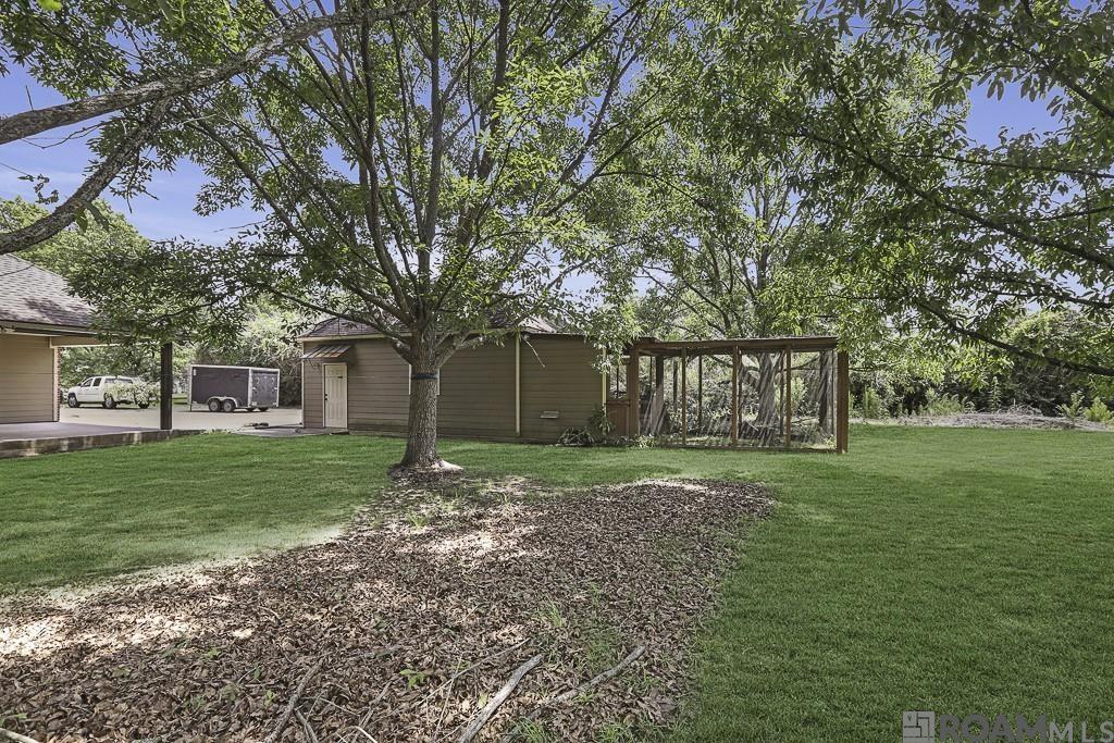 8567 Pin Oak Dr