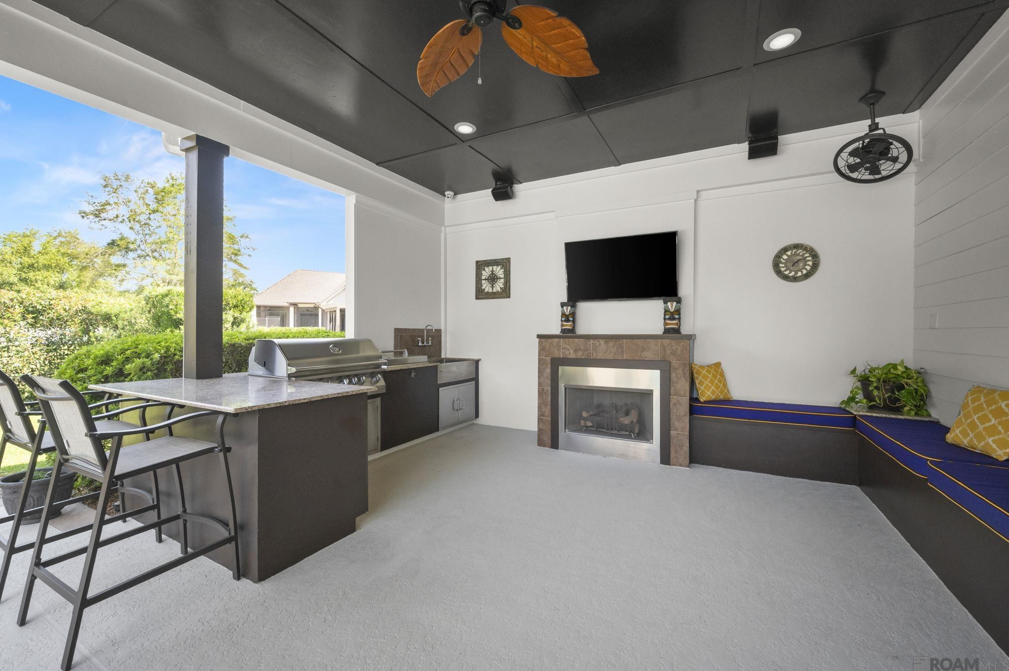24149 Ferry Landing Dr