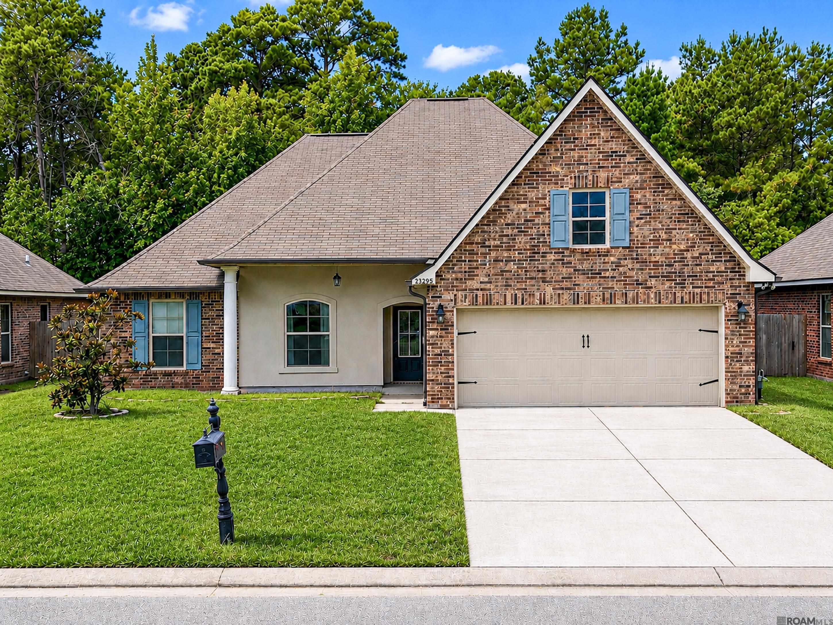23296 Mango Dr