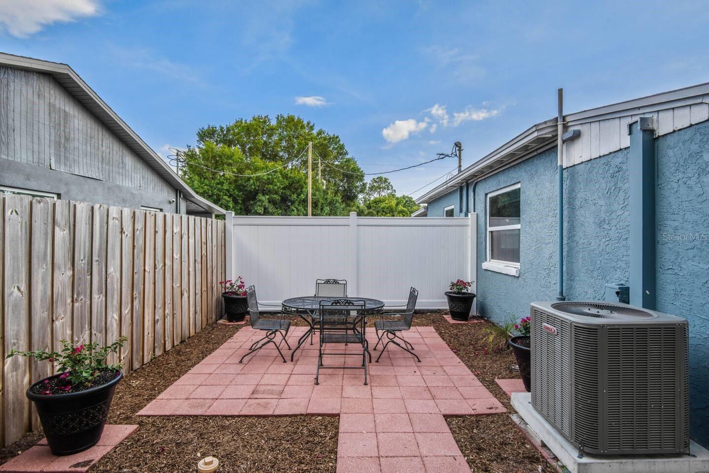 3411 W ROGERS AVE