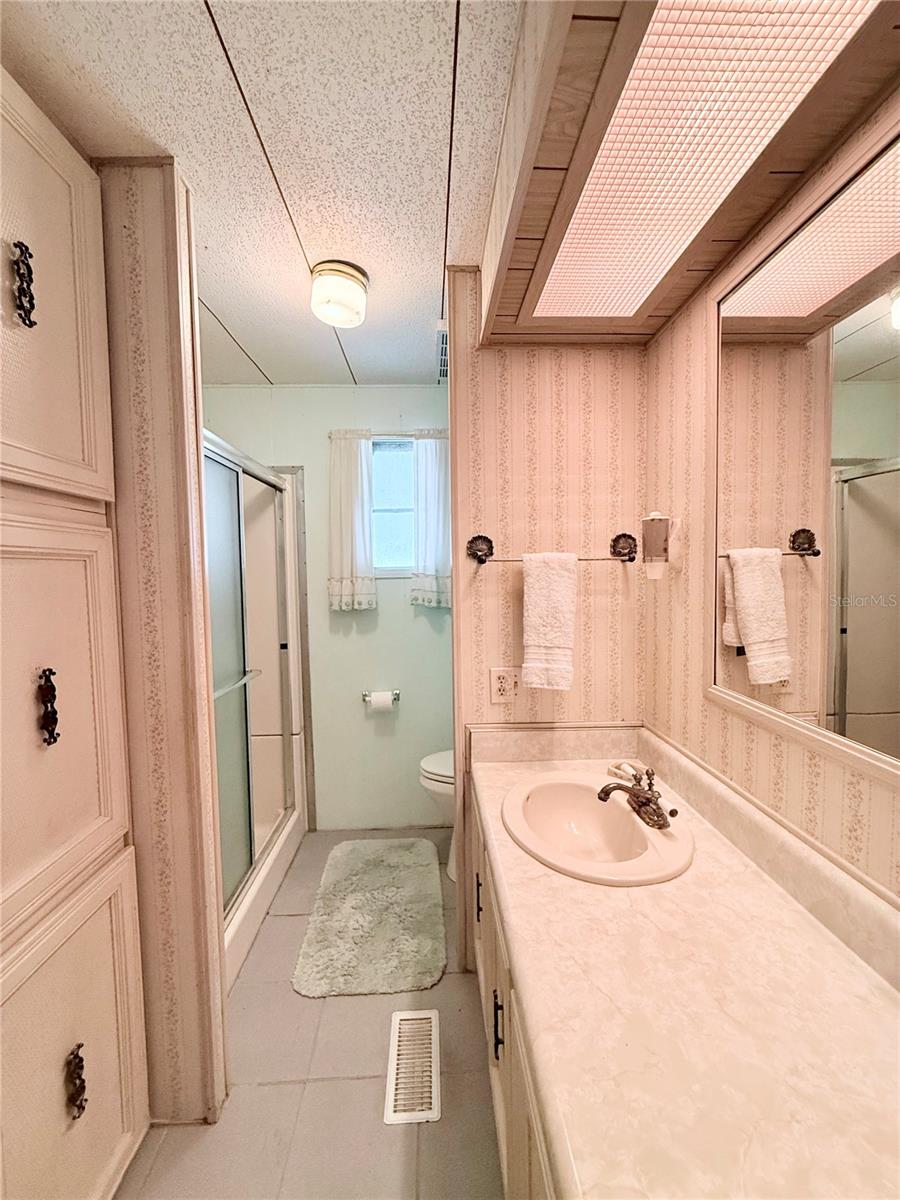 622 ELIZABETH LN