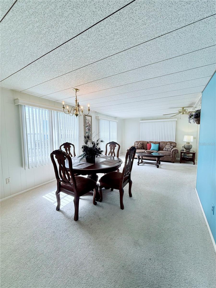 622 ELIZABETH LN