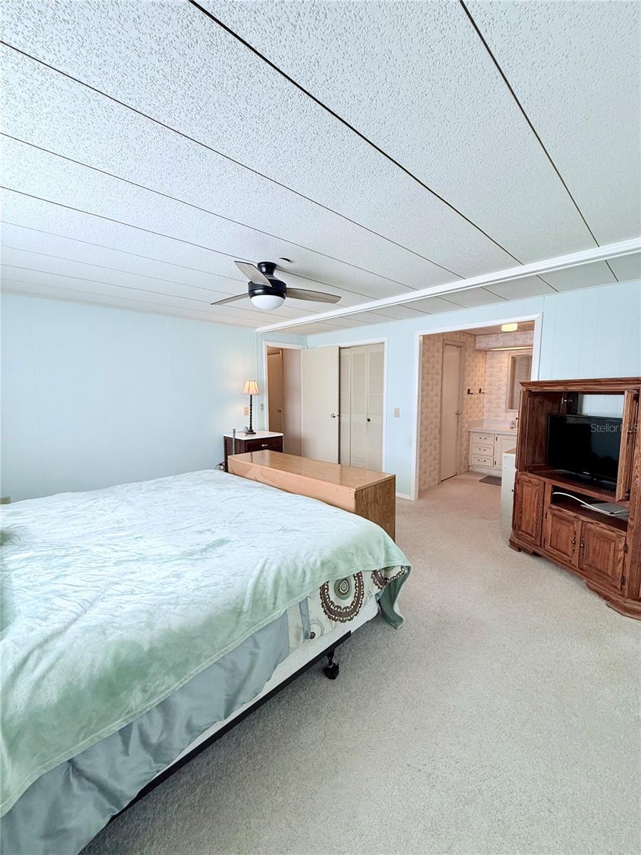 622 ELIZABETH LN