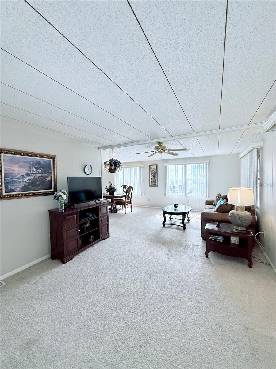622 ELIZABETH LN