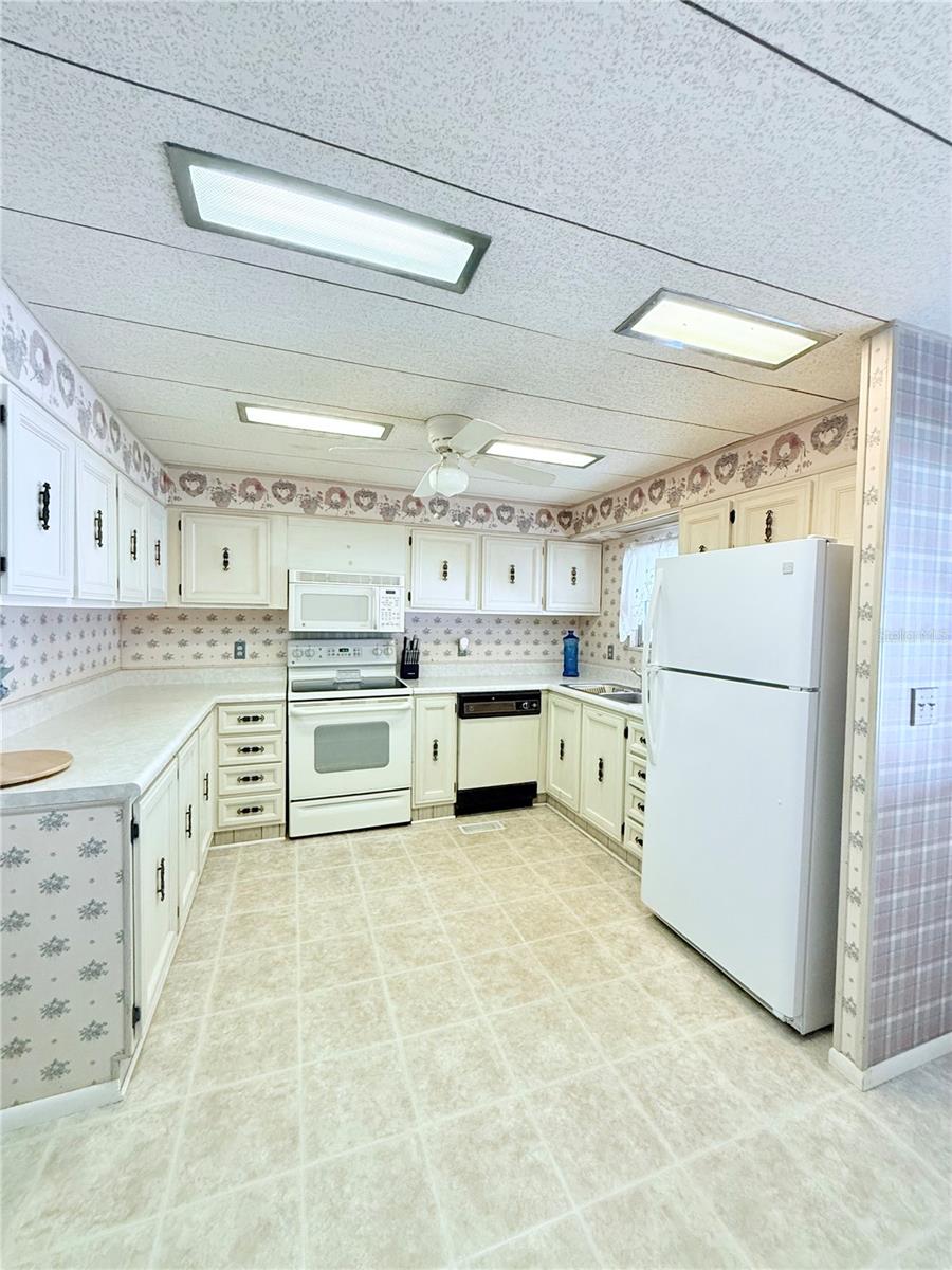 622 ELIZABETH LN