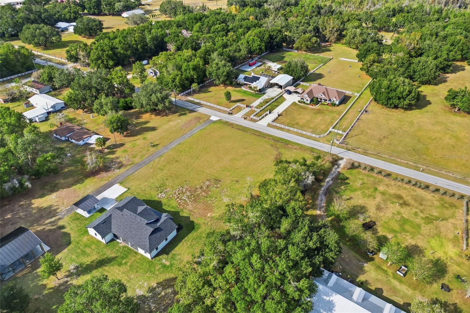 SOCRUM LOOP RD W
