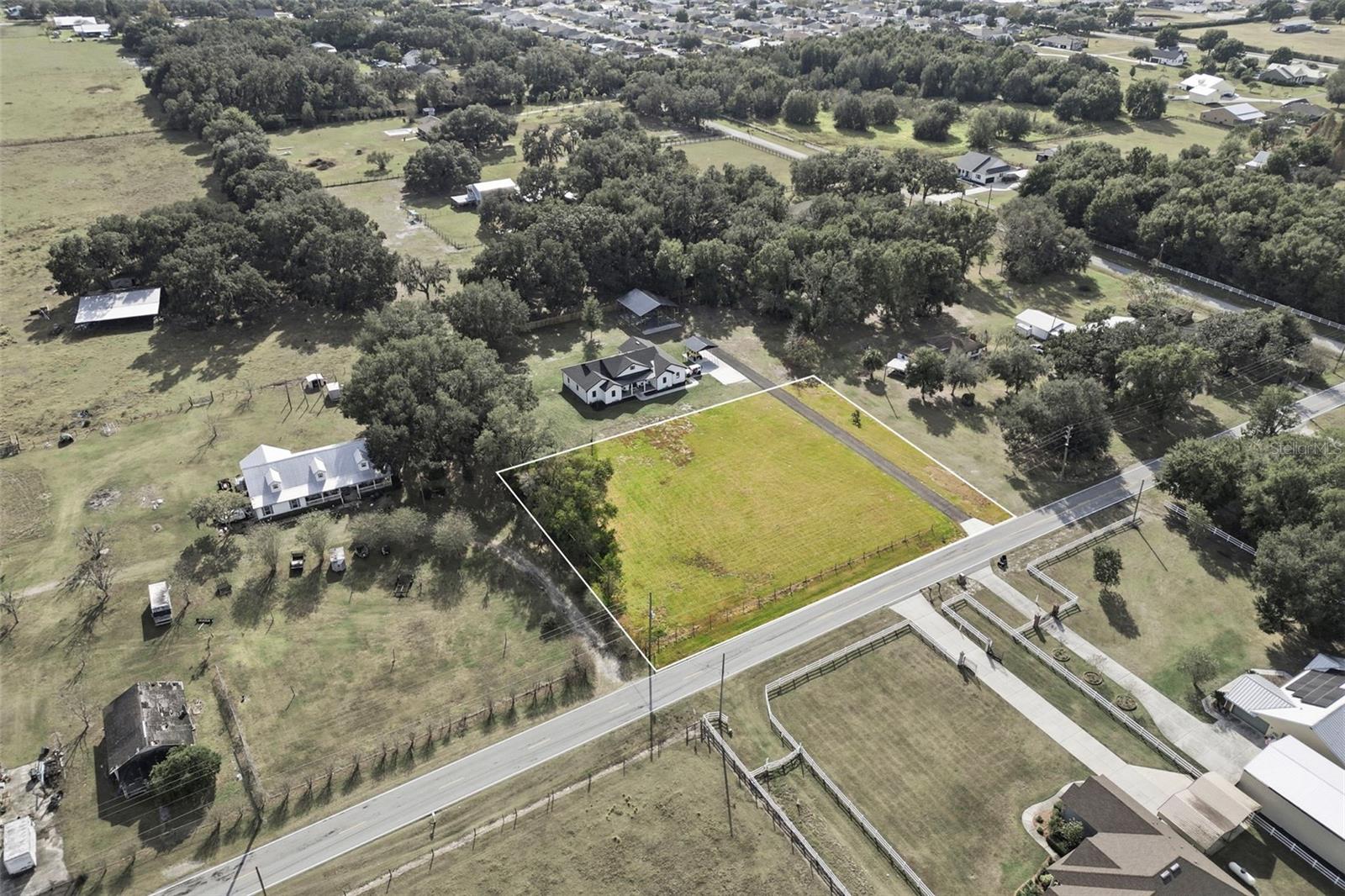 SOCRUM LOOP RD W