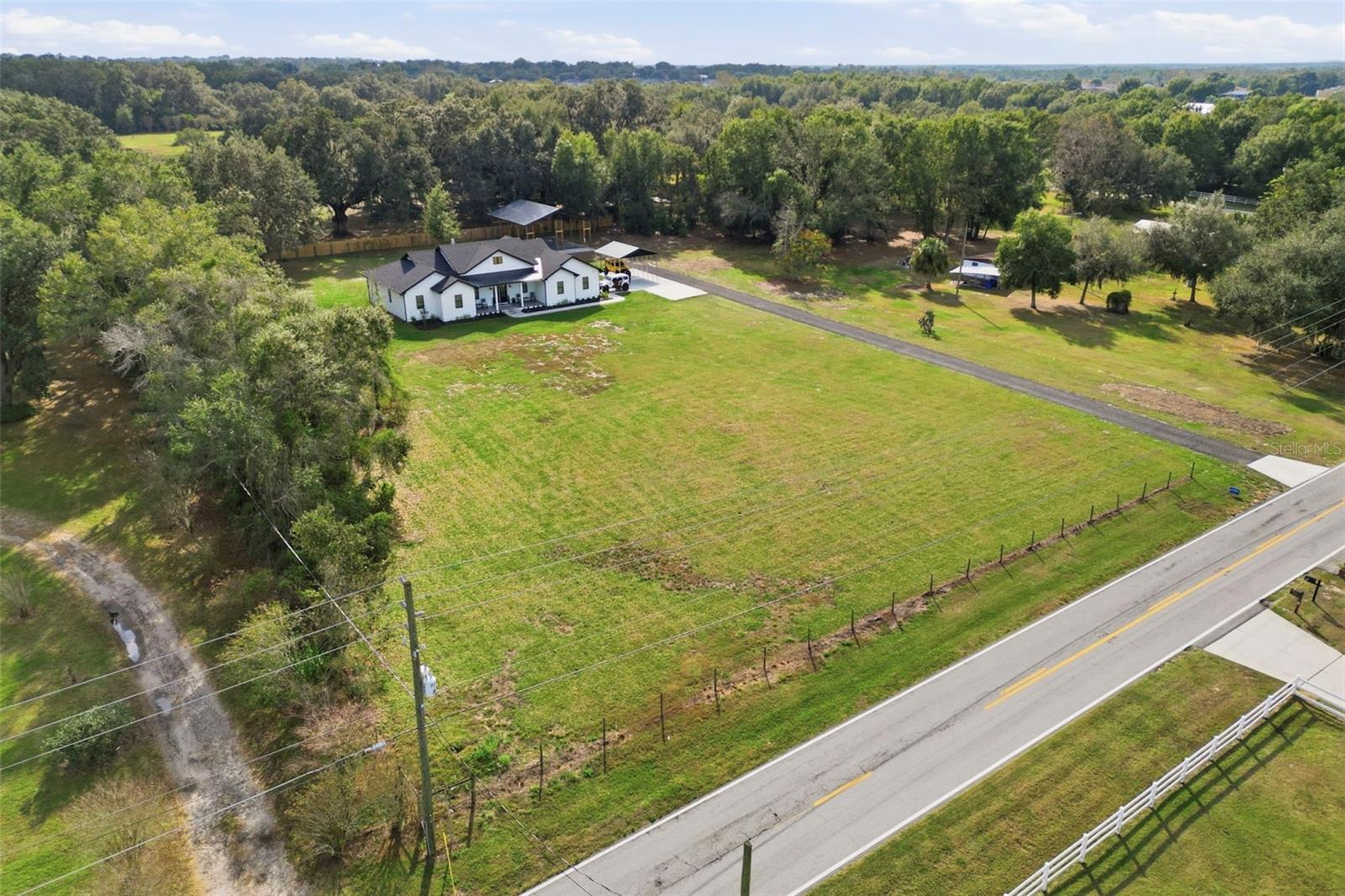SOCRUM LOOP RD W