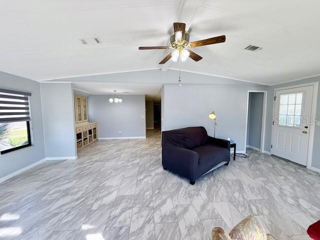 1011 ELIZABETH LN