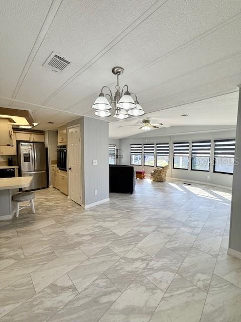 1011 ELIZABETH LN