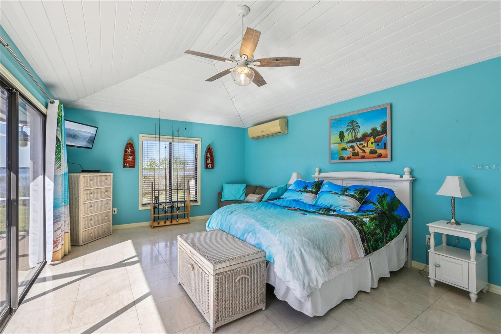 3050 CRUMP RD