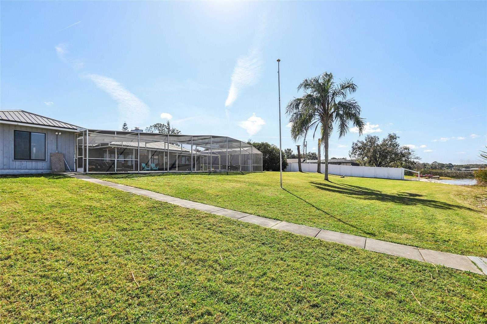 3050 CRUMP RD