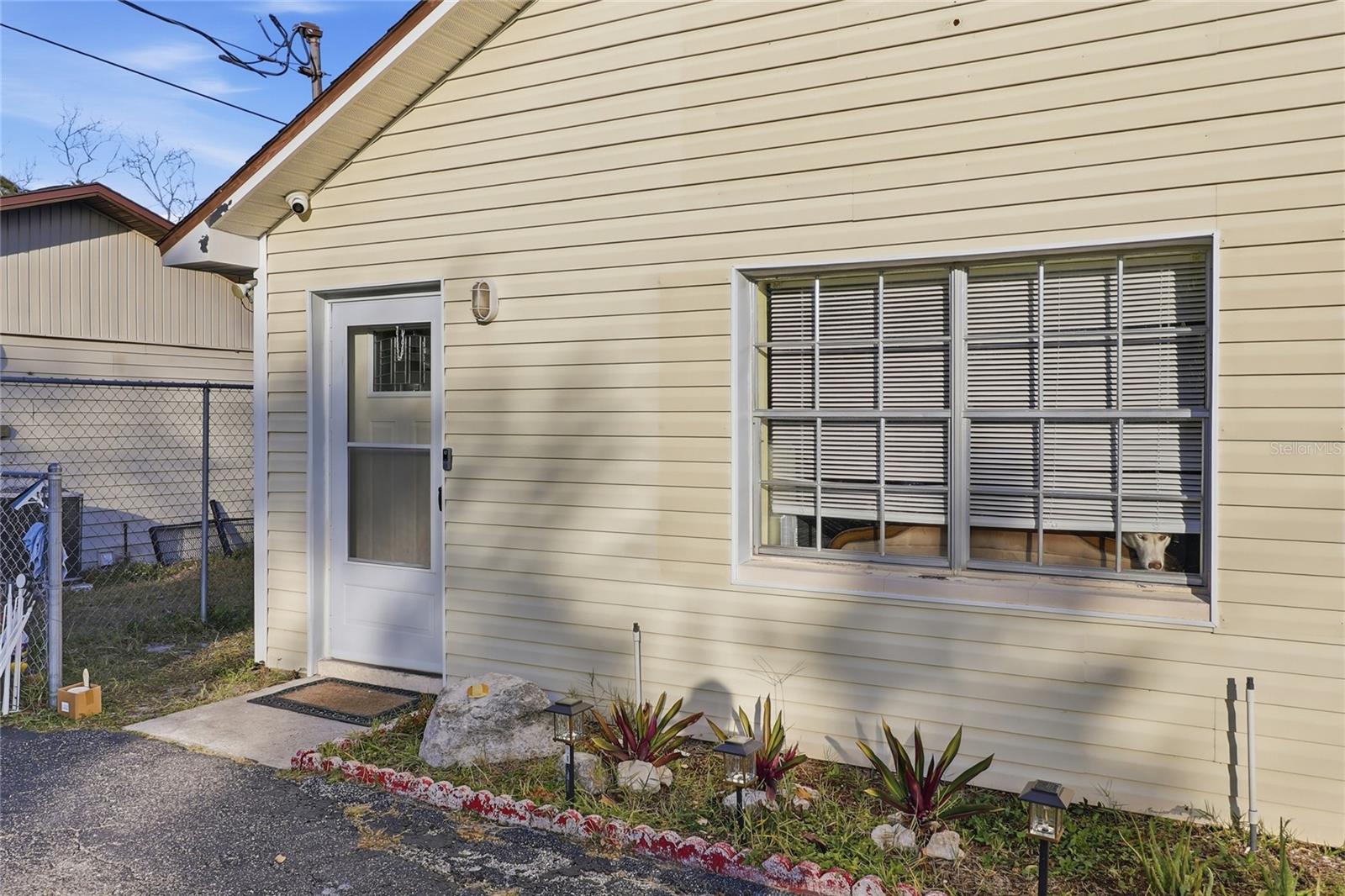 11004 MARTHA AVE