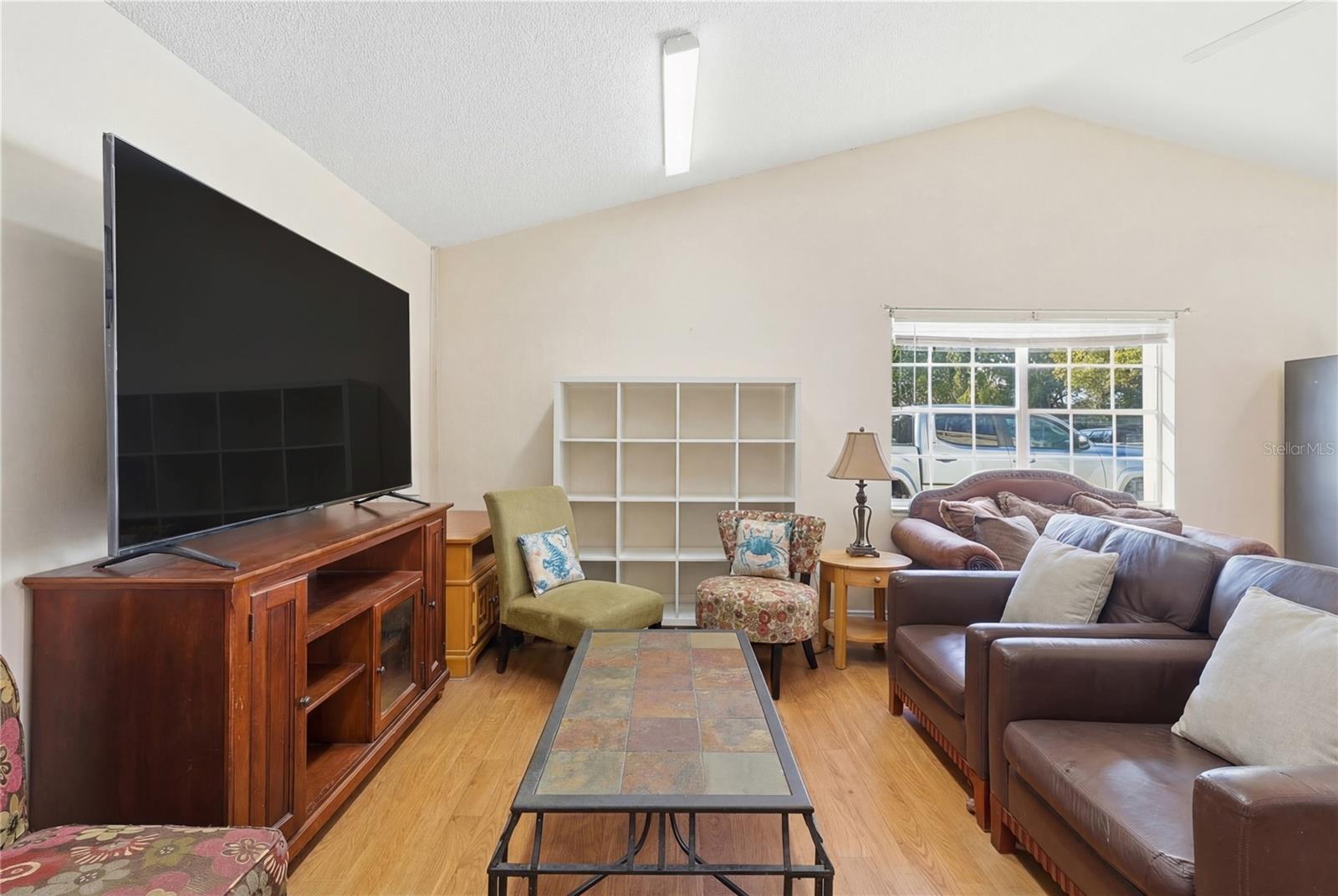 11004 MARTHA AVE