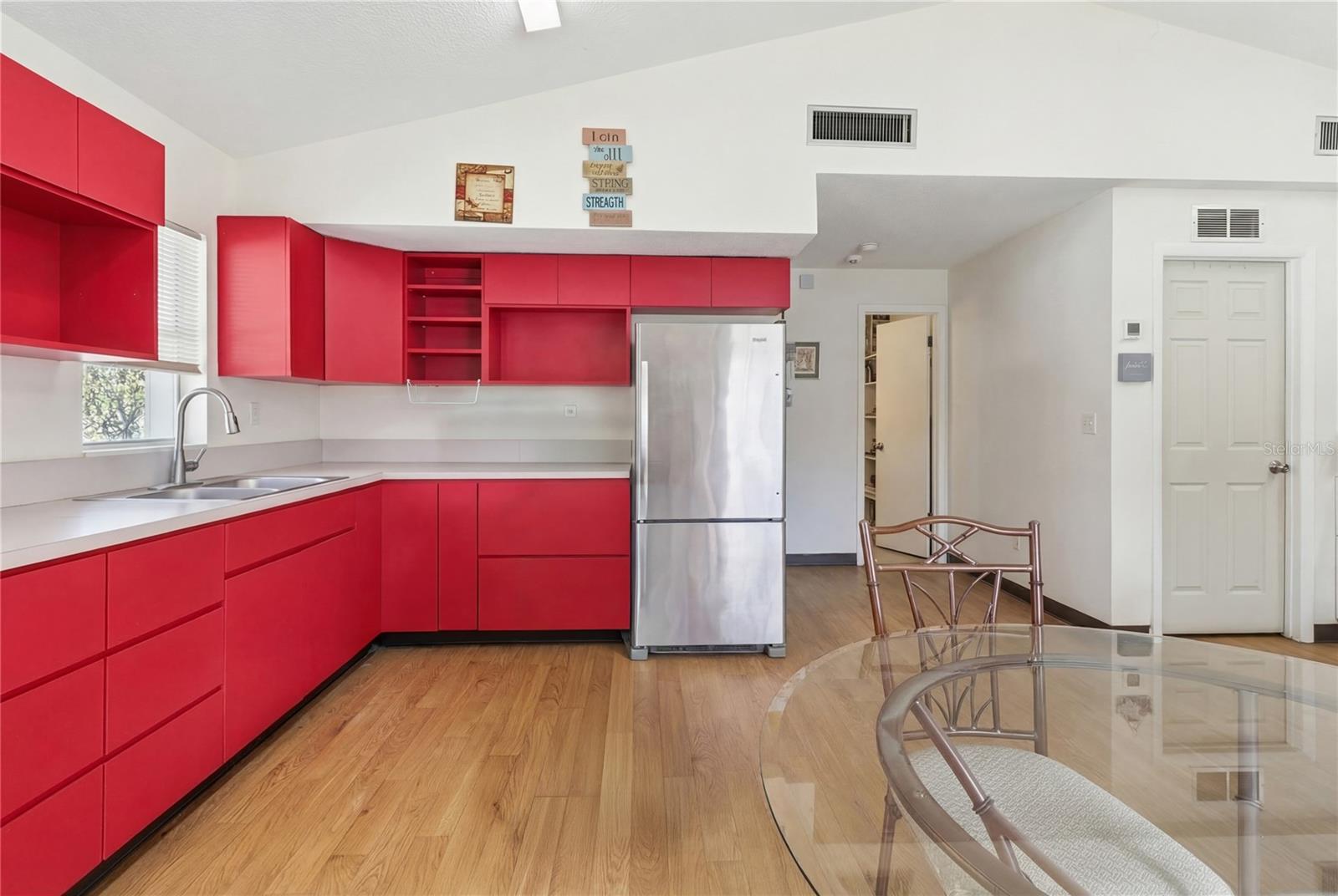11004 MARTHA AVE