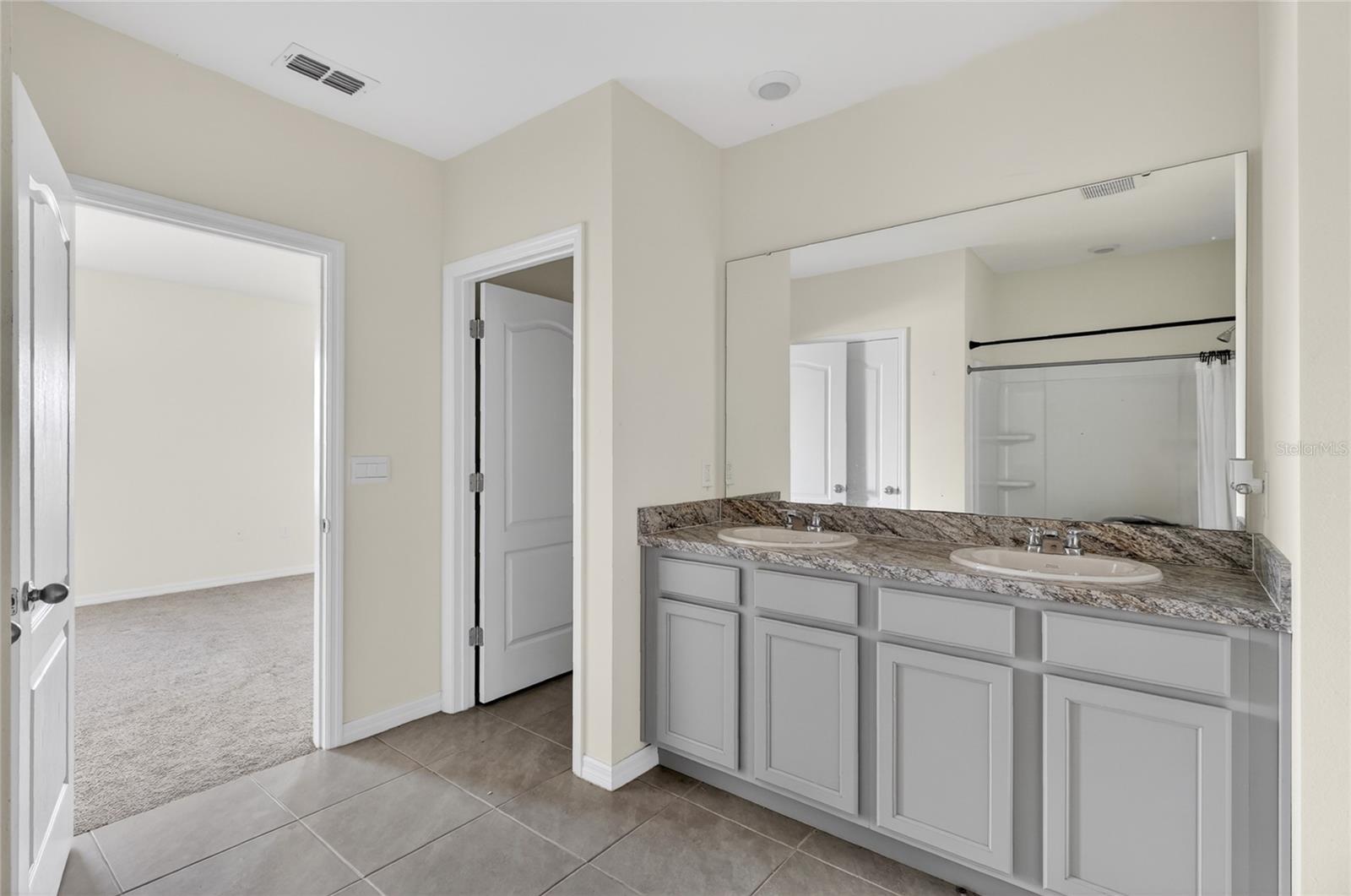 3365 COSTELLO CIR