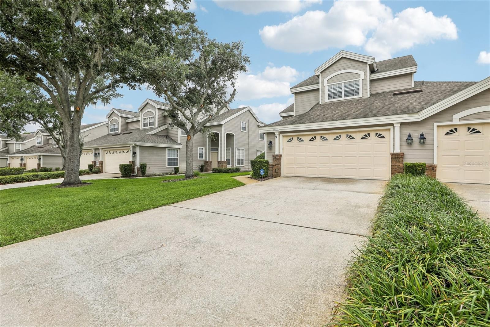 1117 STONEBROOKE LN