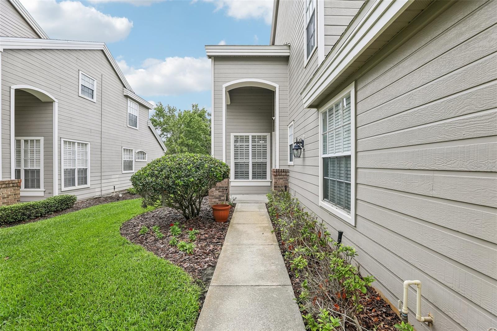 1117 STONEBROOKE LN